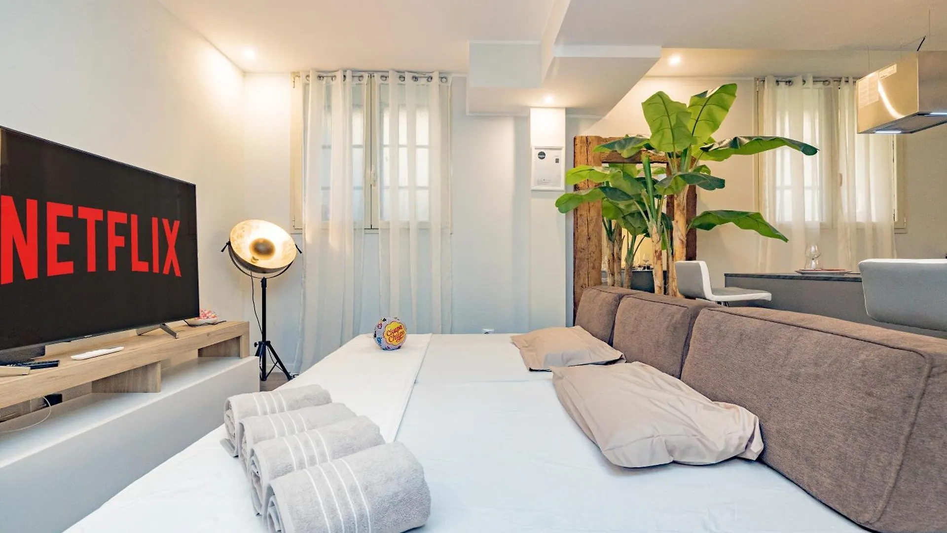 Apartment Porta Venezia - Suite W/Sauna Milan Italy