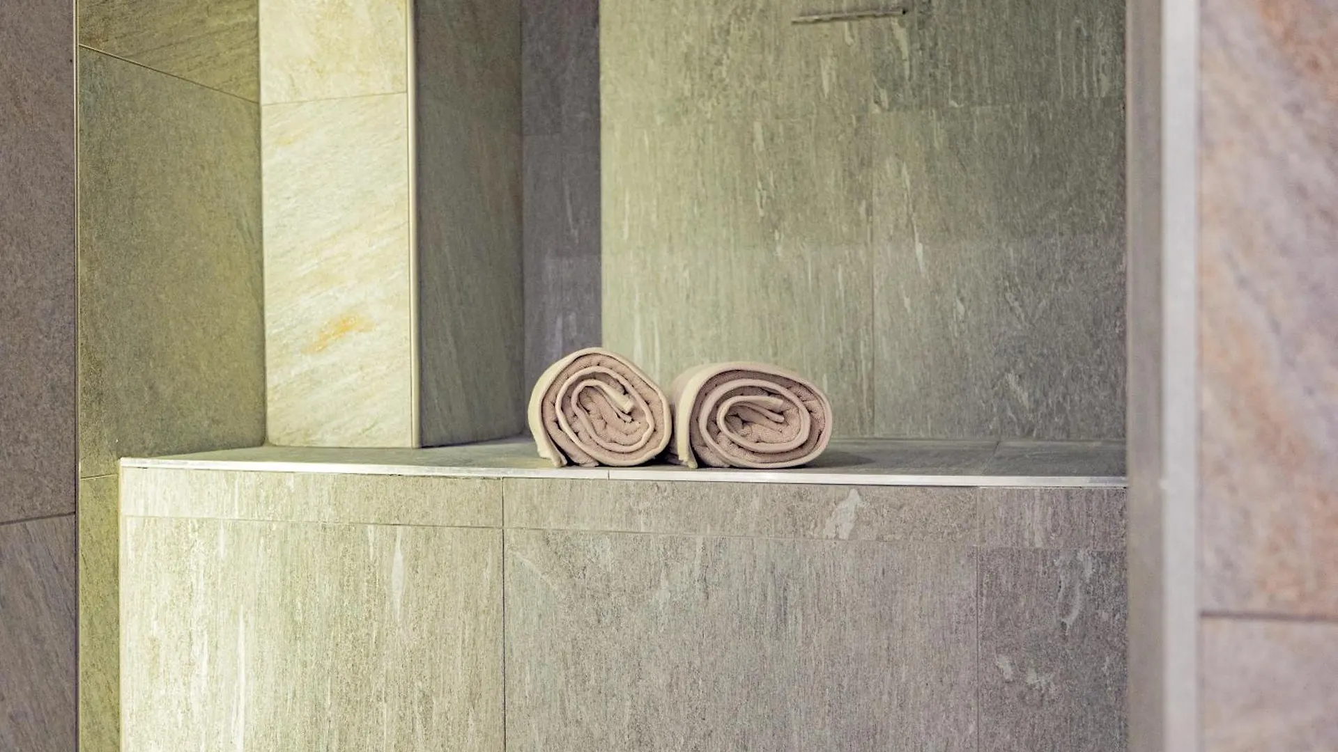 Apartment Porta Venezia - Suite W/Sauna Milan