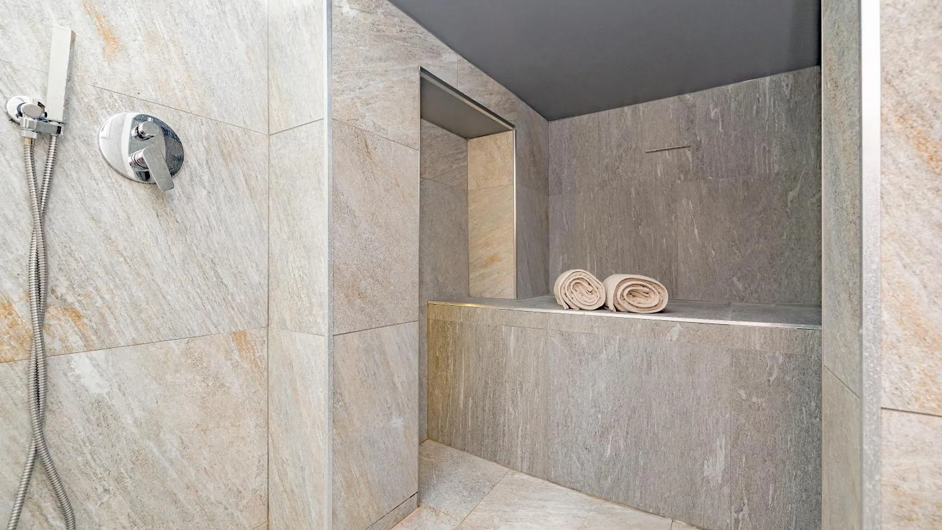 Porta Venezia - Suite W/Sauna Milan 0*,